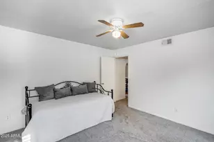 1880 E Morten Ave, Phoenix, AZ 85020 - Photo 17