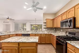 15136 W Cactus Ridge Way, Surprise, AZ 85374 - Photo 11