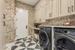 4065 S Debra Dr, Gilbert, AZ 85297 - Photo 17