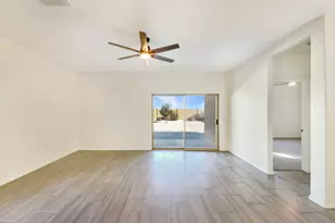 1752 N Hubbard St, Casa Grande, AZ 85122 - Photo 3