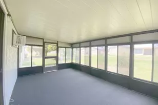 10417 N 95th Dr, Peoria, AZ 85345 - Photo 13