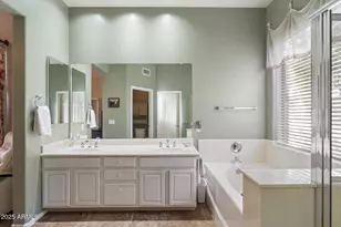 10527 E Tierra Buena Ln, Scottsdale, AZ 85255 - Photo 17