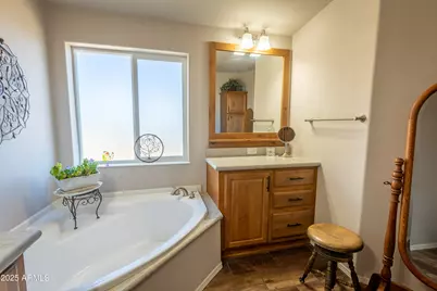 905 N Mountain Lion Pass, Globe, AZ 85502 - Photo 17