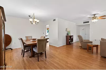 10331 W Prairie Hills Circle W, Sun City, AZ 85351 - Photo 13