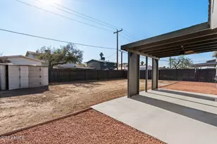 8117 W Whitton Ave, Phoenix, AZ 85033 - Photo 31