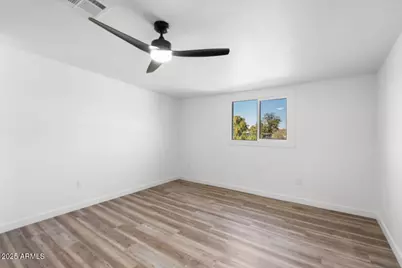 8117 W Whitton Avenue, Phoenix, AZ 85033 - Photo 21