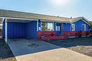 8225 W Earll Dr, Phoenix, AZ 85033 - Photo 1