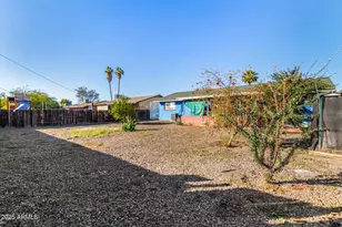 8225 W Earll Dr, Phoenix, AZ 85033 - Photo 29