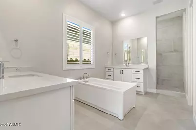 21387 W Meadowbrook Avenue, Buckeye, AZ 85396 - Photo 11