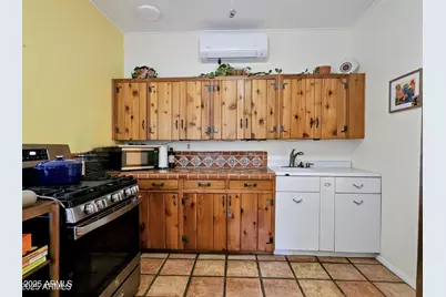 25 Sowle Avenue, Bisbee, AZ 85603 - Photo 9