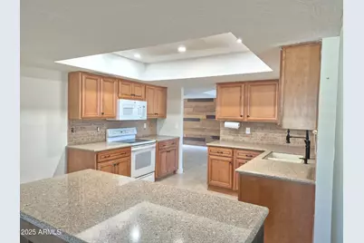 18242 N 66th Avenue, Glendale, AZ 85308 - Photo 17