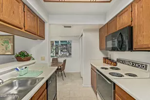 9345 N 92nd St, Scottsdale, AZ 85258 - Photo 9