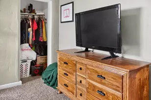 2210 E Cambridge Ave, Phoenix, AZ 85006 - Photo 37