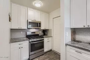 2210 E Cambridge Ave, Phoenix, AZ 85006 - Photo 17