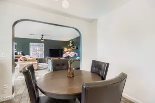 2210 E Cambridge Ave, Phoenix, AZ 85006 - Photo 9