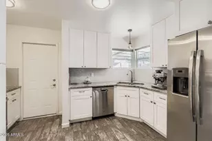 2210 E Cambridge Ave, Phoenix, AZ 85006 - Photo 7