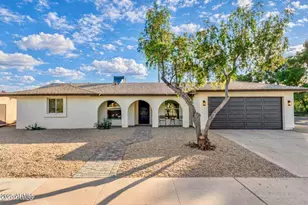 3717 E Altadena Ave, Phoenix, AZ 85028 - Photo 1