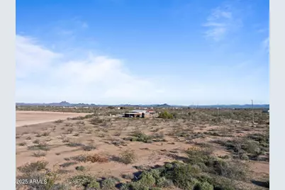 30040 W Redbird Road, Wittmann, AZ 85361 - Photo 33