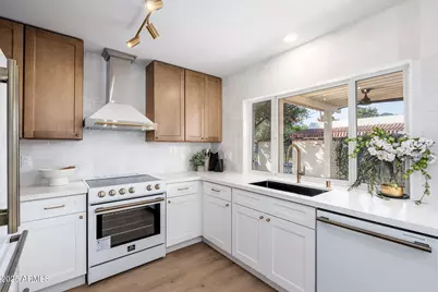 5752 N Scottsdale Road, Paradise Valley, AZ 85253 - Photo 13