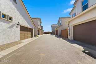 14183 W Buckskin Trl, Surprise, AZ 85387 - Photo 35