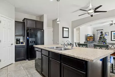 10903 E Quade Avenue, Mesa, AZ 85212 - Photo 7