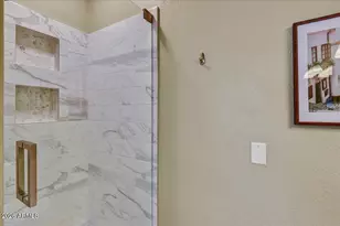 4455 E Paradise Vlg Pkwy S, Phoenix, AZ 85032 - Photo 9