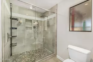 11449 N Bancroft Dr, Phoenix, AZ 85028 - Photo 17