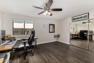 11449 N Bancroft Dr, Phoenix, AZ 85028 - Photo 23