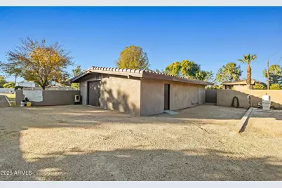 13217 N 65th Drive, Glendale, AZ 85304 - Photo 9