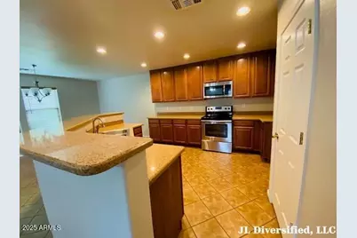 6914 S Opal Drive, Chandler, AZ 85249 - Photo 7