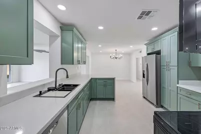 1802 E Ardmore Drive, Phoenix, AZ 85042 - Photo 7