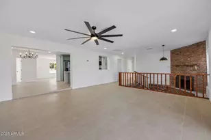 1802 E Ardmore Dr, Phoenix, AZ 85042 - Photo 11