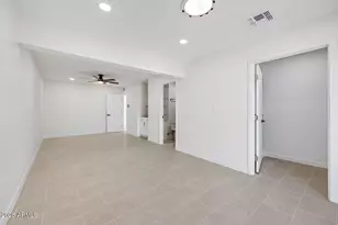 1802 E Ardmore Dr, Phoenix, AZ 85042 - Photo 23