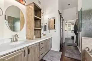 1858 W Leah Ln, Gilbert, AZ 85233 - Photo 17