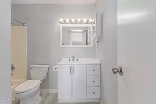 4730 W Northern Ave, Glendale, AZ 85301 - Photo 19