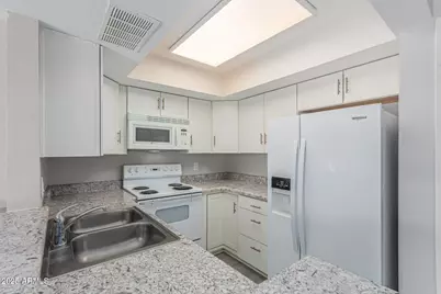 4730 W Northern Avenue #1087, Glendale, AZ 85301 - Photo 13