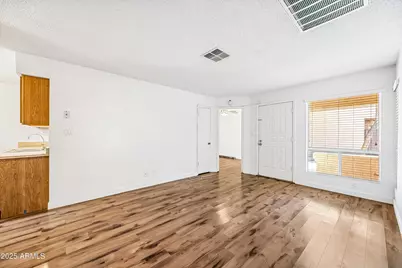 93 N Cooper Road #6, Chandler, AZ 85225 - Photo 5