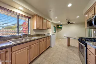 17022 N 30th St, Phoenix, AZ 85032 - Photo 9