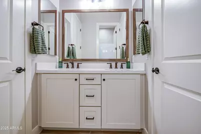 1687 E Lobo Street, San Tan Valley, AZ 85140 - Photo 35