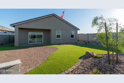 16150 N Catanzaro Drive, Maricopa, AZ 85138 - Photo 5