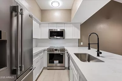 3207 W Loma Lane #5, Phoenix, AZ 85051 - Photo 13