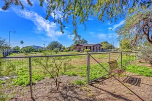 10517 E Evergreen St, Mesa, AZ 85207 - Photo 35