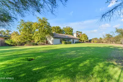 12211 N 74th Street, Scottsdale, AZ 85260 - Photo 37