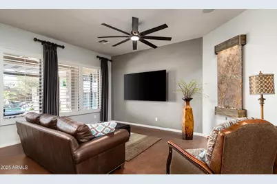 32020 N 20th Drive, Phoenix, AZ 85085 - Photo 15