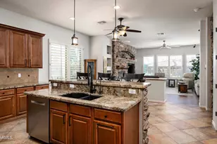 32020 N 20th Dr, Phoenix, AZ 85085 - Photo 23