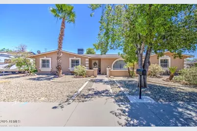 2041 E Des Moines Street, Mesa, AZ 85213 - Photo 1