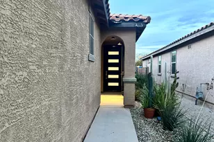 40998 W Tamara Ln, Maricopa, AZ 85138 - Photo 5