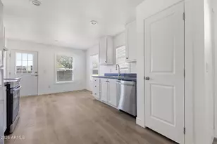 1368 S 76th Pl, Mesa, AZ 85209 - Photo 3