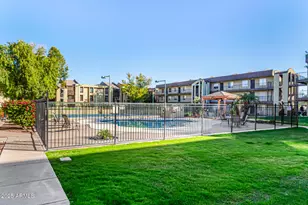 461 W Holmes Ave, Mesa, AZ 85210 - Photo 27