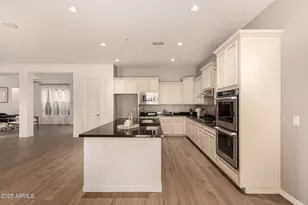 18213 W Monterosa St, Goodyear, AZ 85395 - Photo 21